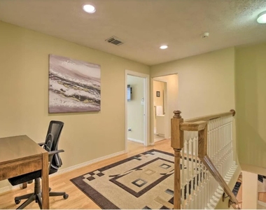 1006 Rochow Street - Photo Thumbnail 18