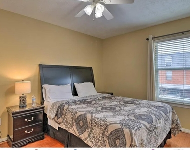 1006 Rochow Street - Photo Thumbnail 24