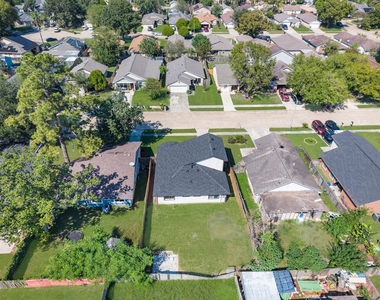 3823 Suttonford Drive - Photo Thumbnail 15