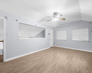 3823 Suttonford Drive - Photo Thumbnail 14