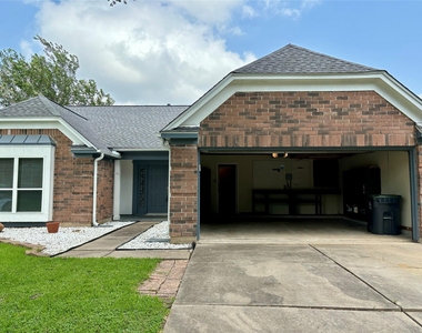 3909 Ashwood Drive - Photo Thumbnail 12