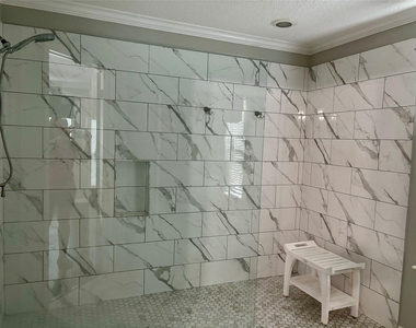 3909 Ashwood Drive - Photo Thumbnail 14