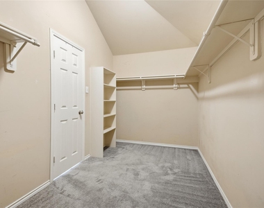 872 Rock Harbor Lane - Photo Thumbnail 21