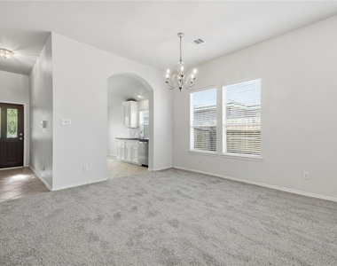 872 Rock Harbor Lane - Photo Thumbnail 11