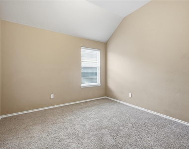 872 Rock Harbor Lane - Photo Thumbnail 24