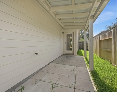 872 Rock Harbor Lane - Photo Thumbnail 31