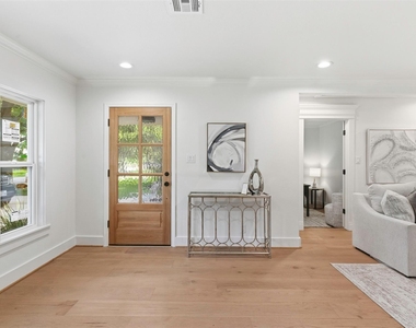 2210 Wakefield Drive - Photo Thumbnail 15