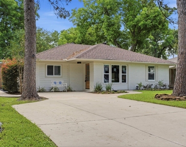 2210 Wakefield Drive - Photo Thumbnail 6
