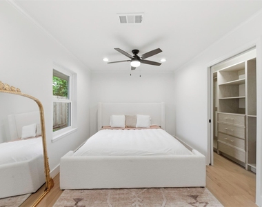 2210 Wakefield Drive - Photo Thumbnail 43
