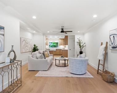 2210 Wakefield Drive - Photo Thumbnail 9