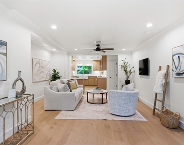 2210 Wakefield Drive - Photo Thumbnail 10