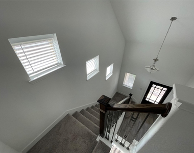 308 Tangle Birch Court - Photo Thumbnail 15