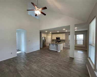 308 Tangle Birch Court - Photo Thumbnail 4