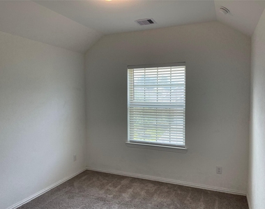 308 Tangle Birch Court - Photo Thumbnail 20