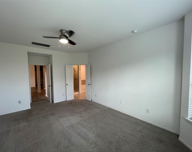 308 Tangle Birch Court - Photo Thumbnail 12