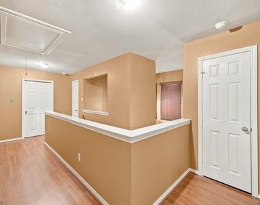 16551 Pentonshire Lane - Photo Thumbnail 28