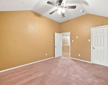 16551 Pentonshire Lane - Photo Thumbnail 41