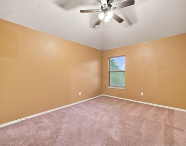 16551 Pentonshire Lane - Photo Thumbnail 40