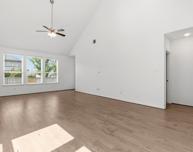 141 Emory Birch Drive - Photo Thumbnail 13