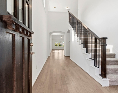 141 Emory Birch Drive - Photo Thumbnail 3