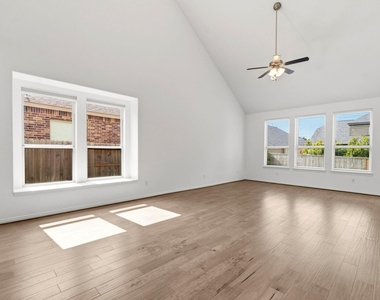 141 Emory Birch Drive - Photo Thumbnail 12