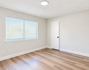 2226 Sunset Trail - Photo Thumbnail 18
