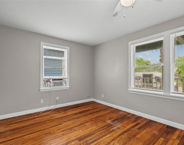 4020 Avenue O 1/2 - Photo Thumbnail 14