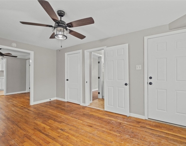 4020 Avenue O 1/2 - Photo Thumbnail 17