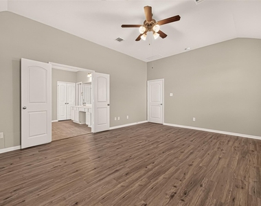 18590 Legend Oaks Drive - Photo Thumbnail 33
