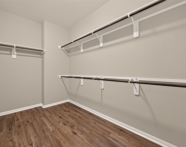 18590 Legend Oaks Drive - Photo Thumbnail 41