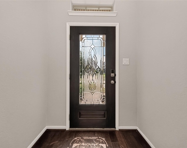 18590 Legend Oaks Drive - Photo Thumbnail 5