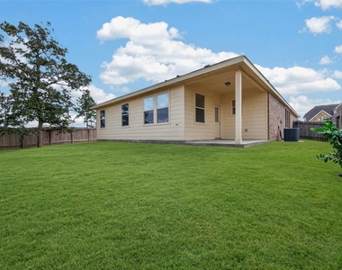 18590 Legend Oaks Drive - Photo Thumbnail 44