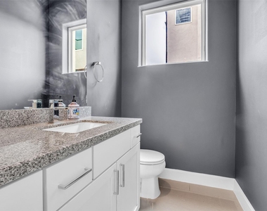1513 Spring Street - Photo Thumbnail 17
