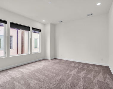 1513 Spring Street - Photo Thumbnail 18