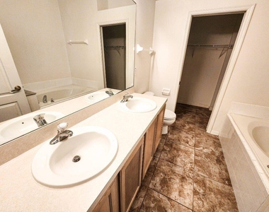 3263 Monitor Lane - Photo Thumbnail 14