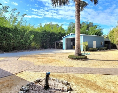 15 Topaz Drive - Photo Thumbnail 11