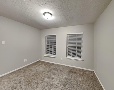 17603 Chatham Way Drive - Photo Thumbnail 12
