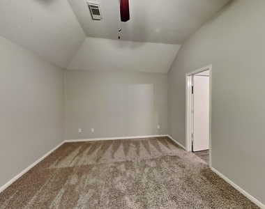 17603 Chatham Way Drive - Photo Thumbnail 7