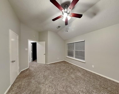 17603 Chatham Way Drive - Photo Thumbnail 6