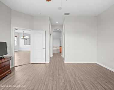 1317 Ballinton Drive - Photo Thumbnail 12