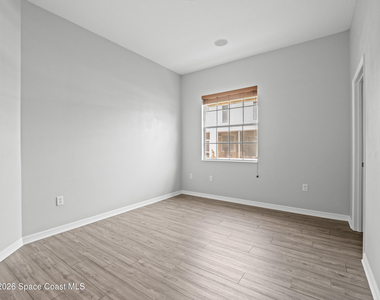 1317 Ballinton Drive - Photo Thumbnail 16