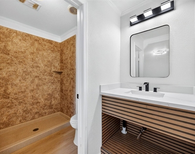 10130 Summerberry Lane - Photo Thumbnail 22