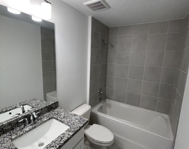 842 Buchanan Avenue Se - Photo Thumbnail 17