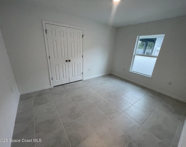 842 Buchanan Avenue Se - Photo Thumbnail 15