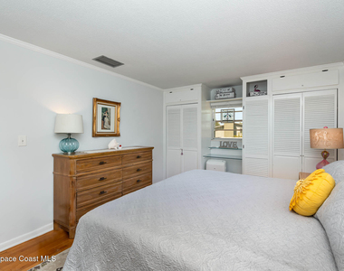 335 Yuma Drive - Photo Thumbnail 2