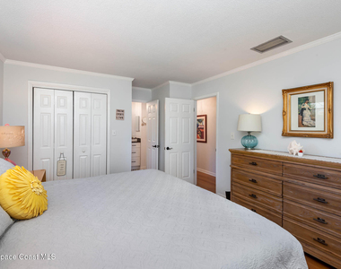 335 Yuma Drive - Photo Thumbnail 3