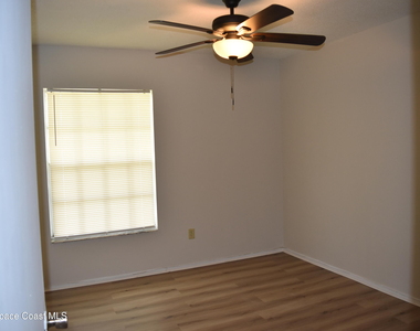 987 Burn Drive Ne - Photo Thumbnail 28