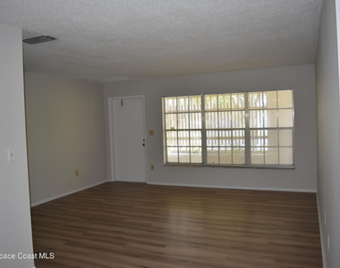 987 Burn Drive Ne - Photo Thumbnail 4