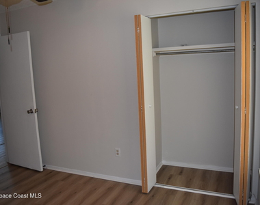 987 Burn Drive Ne - Photo Thumbnail 16