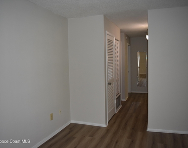 987 Burn Drive Ne - Photo Thumbnail 10
